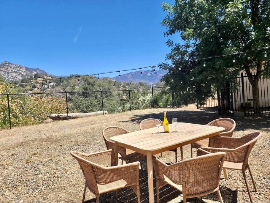 Scenic Spanish Rancho - Breathtaking Views Three Rivers Buitenkant foto